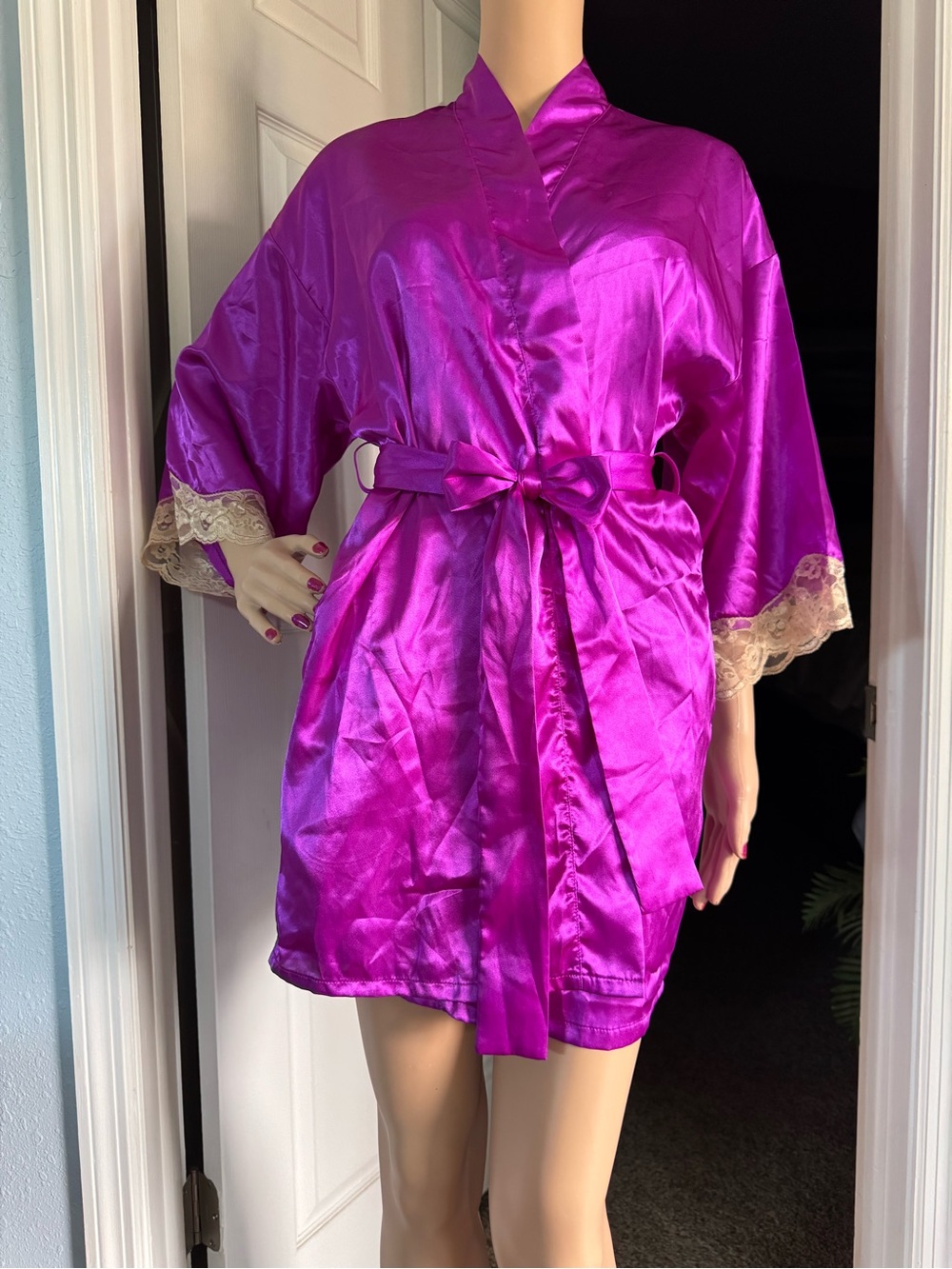 Frederick's of Hollywood Fuchsia Satin Kimono Robe with Cream Lace Trim